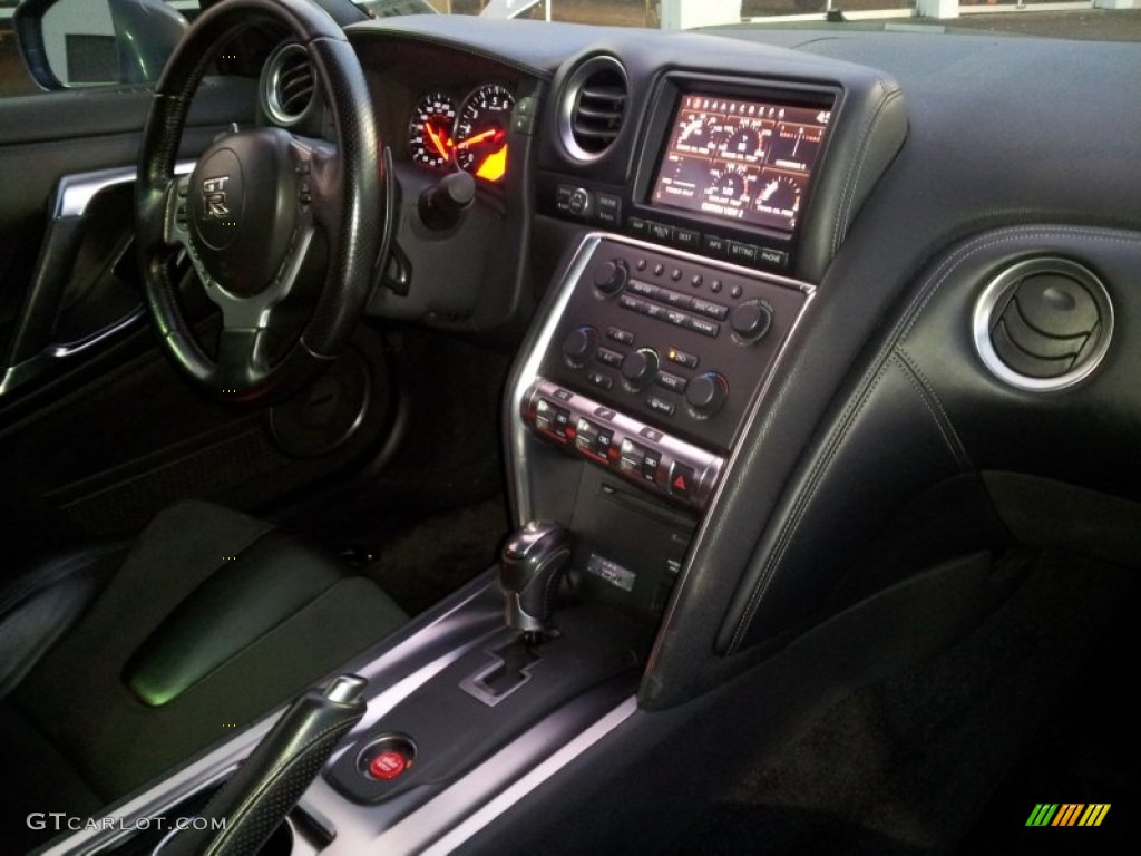 2009 GT-R Premium - Gun Metallic / Gray photo #17