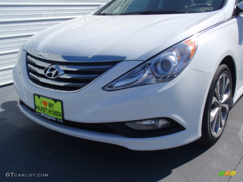 2014 Sonata SE 2.0T - Pearl White / Black photo #12