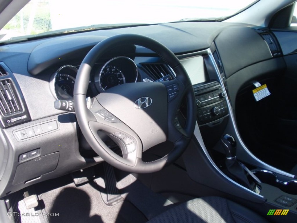 2014 Sonata SE 2.0T - Pearl White / Black photo #26