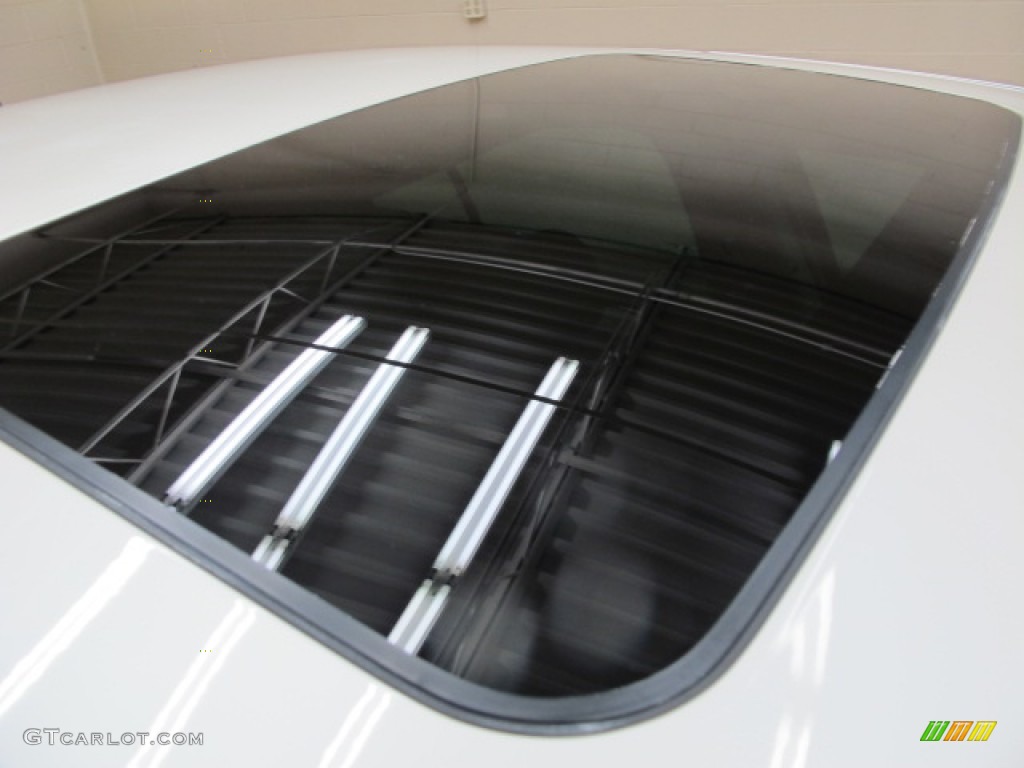 2005 STS 4 V8 AWD - White Diamond / Cashmere photo #12