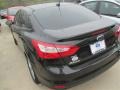 Tuxedo Black - Focus SE Sedan Photo No. 2