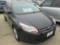 Tuxedo Black - Focus SE Sedan Photo No. 5