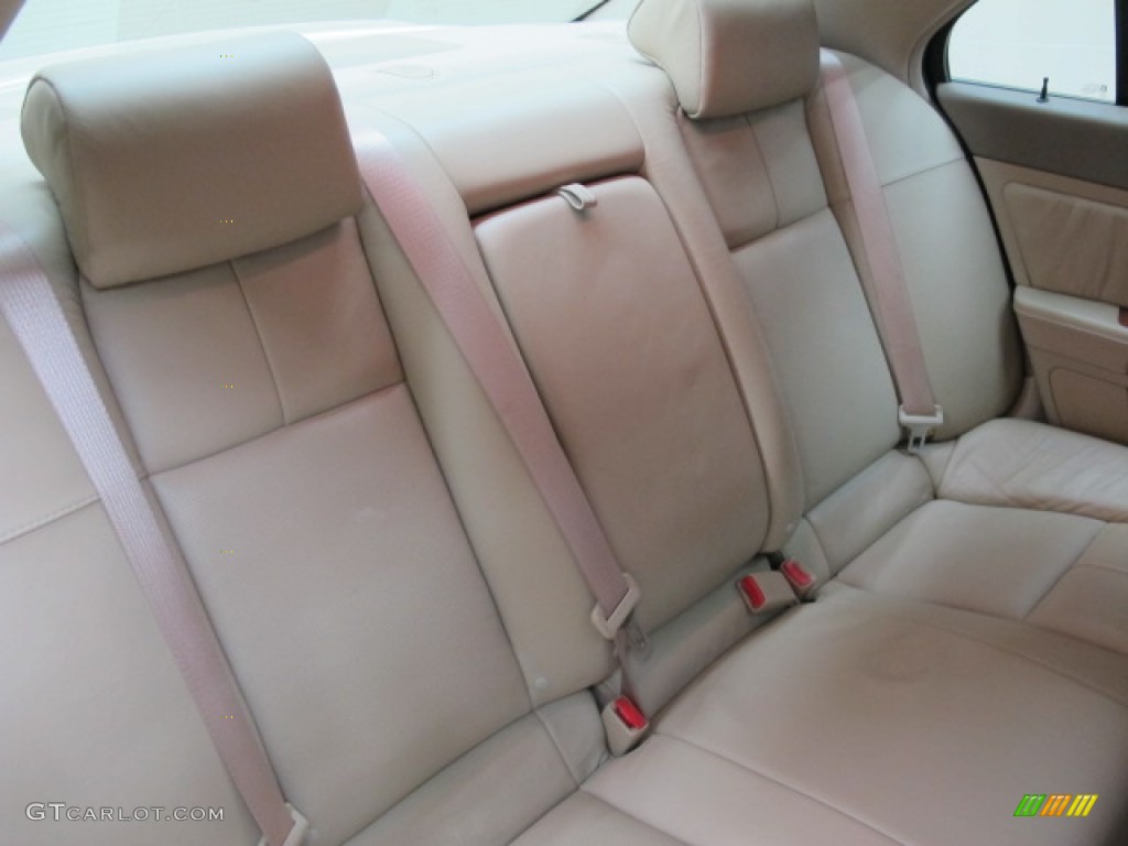 2005 STS 4 V8 AWD - White Diamond / Cashmere photo #22