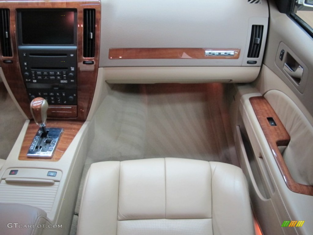 2005 STS 4 V8 AWD - White Diamond / Cashmere photo #27