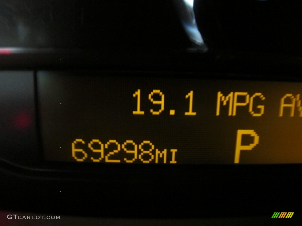 2005 STS 4 V8 AWD - White Diamond / Cashmere photo #29