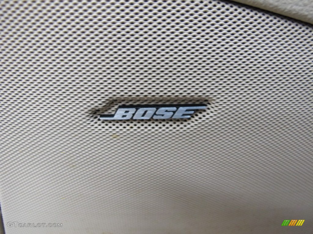 2005 STS 4 V8 AWD - White Diamond / Cashmere photo #39