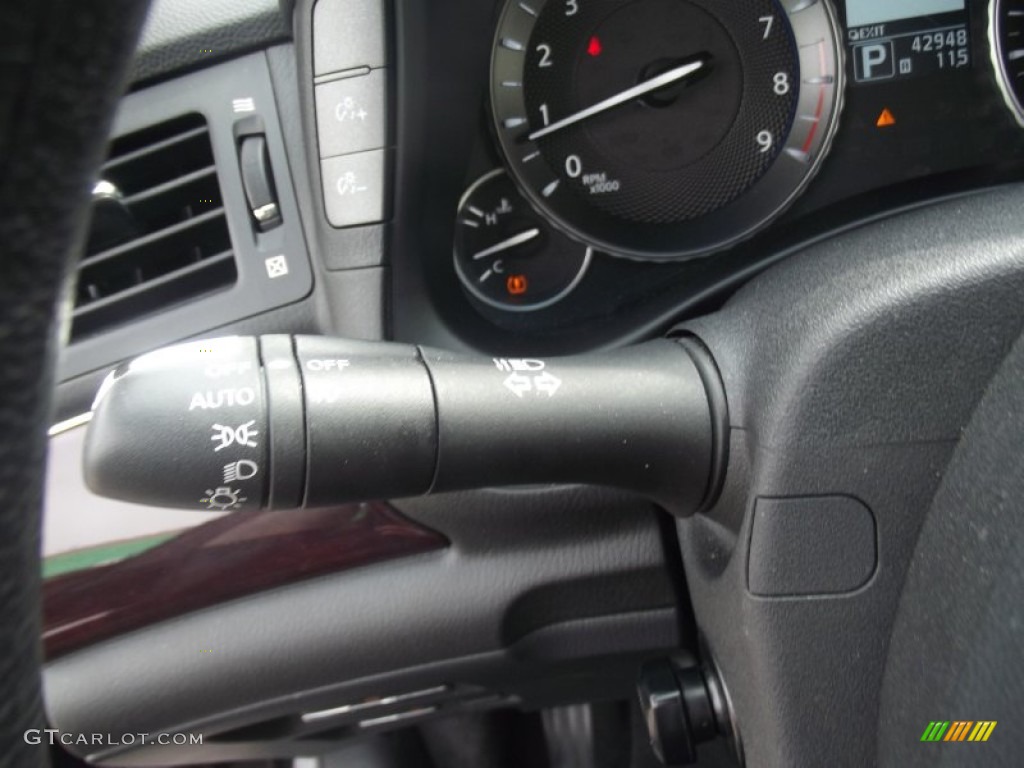 2013 Infiniti M 37x AWD Sedan Controls Photo #91842323