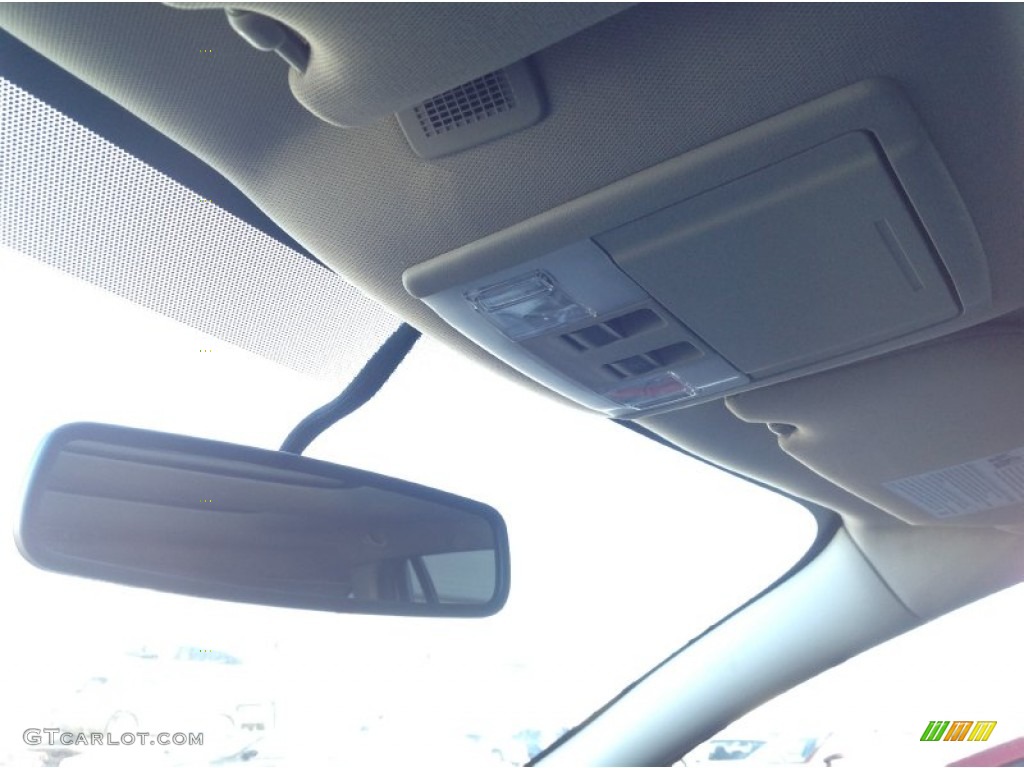 2012 Edge SEL AWD - White Platinum Metallic Tri-Coat / Charcoal Black photo #11