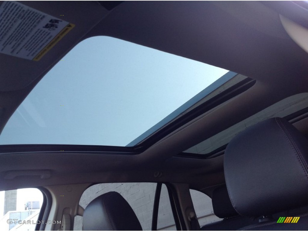 2012 Edge SEL AWD - White Platinum Metallic Tri-Coat / Charcoal Black photo #14