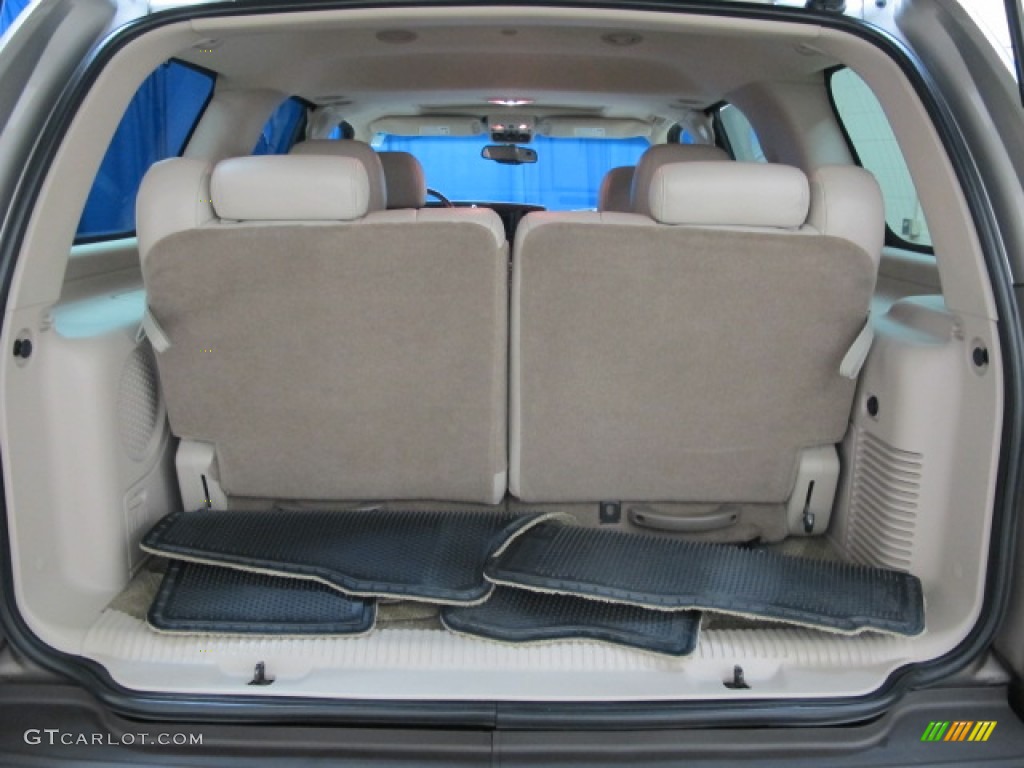 2003 Escalade AWD - Silver Sand / Shale photo #10