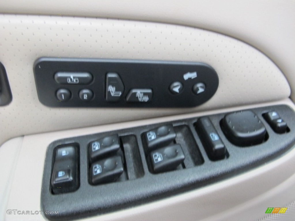 2003 Escalade AWD - Silver Sand / Shale photo #29