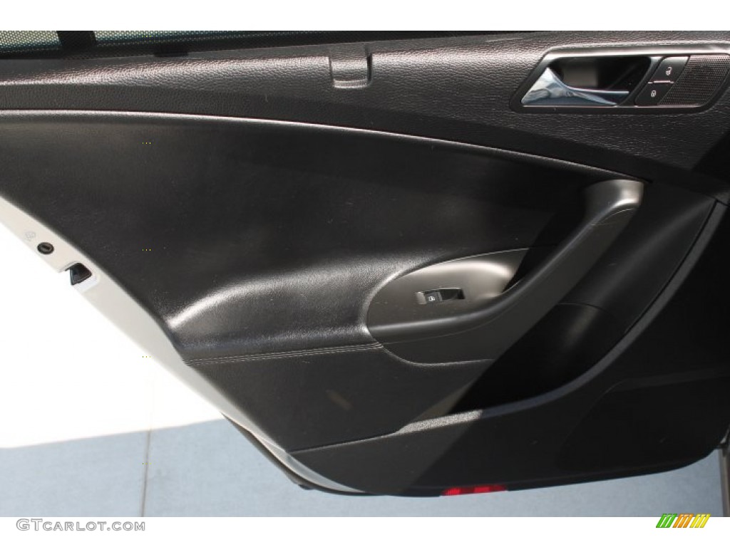 2008 Passat Lux Sedan - Reflex Silver / Black photo #28