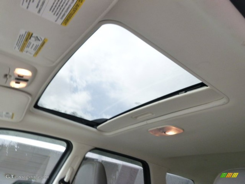 2008 Mariner V6 Premier 4WD - Oxford White / Greystone/Stone photo #15