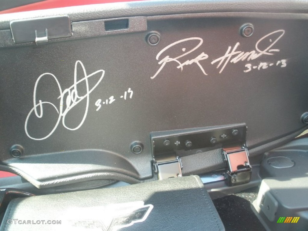 2013 Chevrolet Corvette 427 Convertible Collector Edition Marks and Logos Photo #91860635