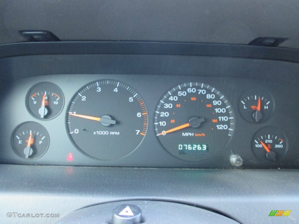 2004 Grand Cherokee Laredo 4x4 - Deep Beryl Green Pearl / Dark Slate Gray photo #22