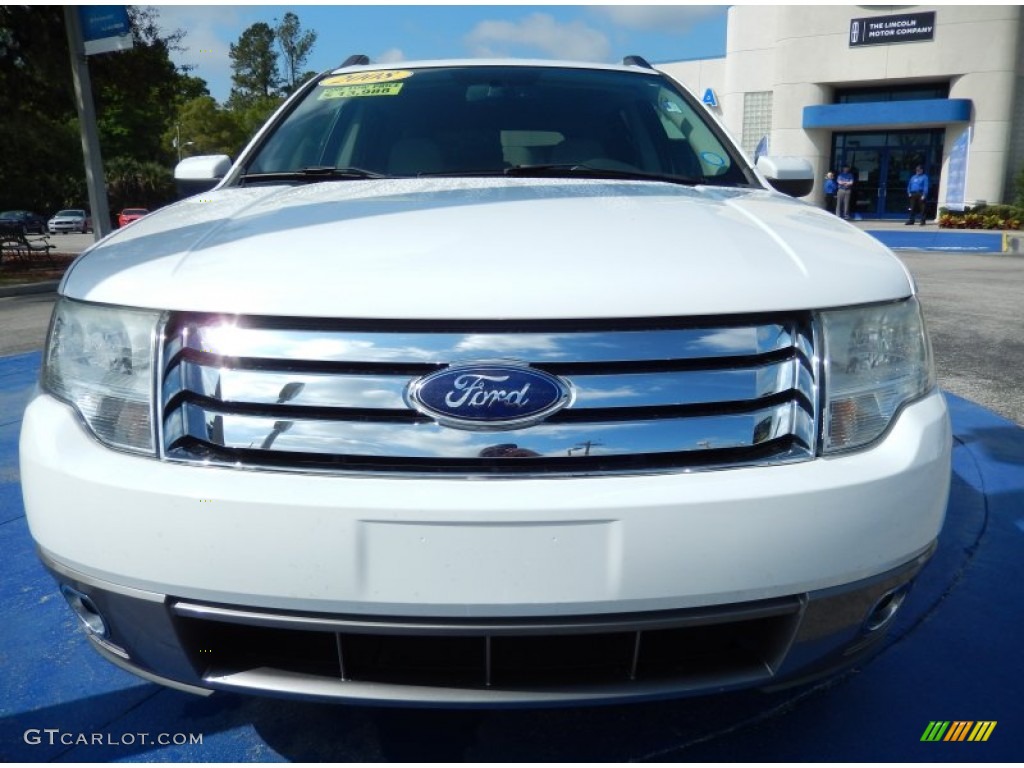 2008 Taurus X SEL - Oxford White / Medium Light Stone photo #8