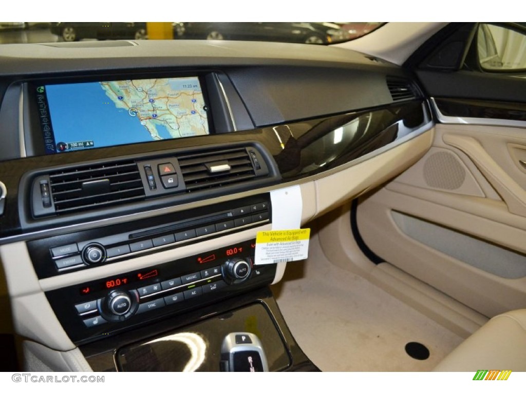 2014 BMW 5 Series 535d Sedan Dashboard Photos