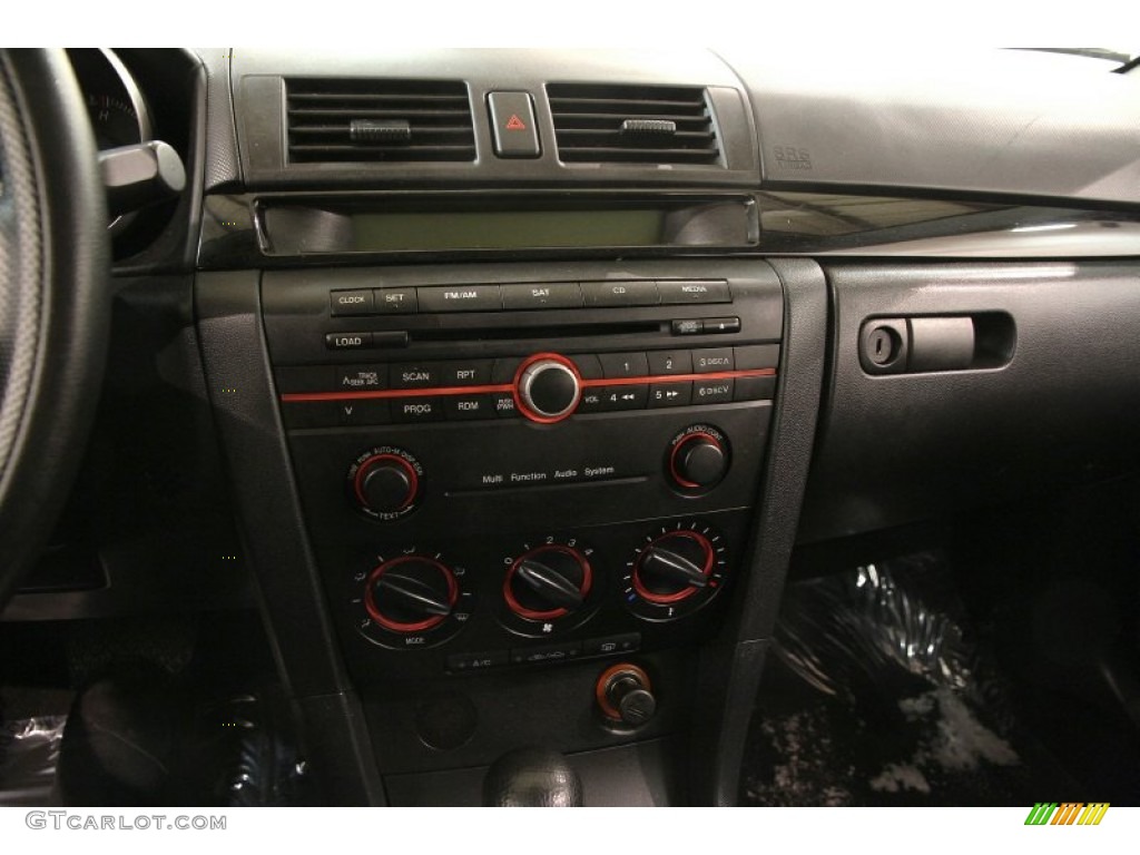 2006 MAZDA3 i Sedan - Titanium Gray Metallic / Black photo #7