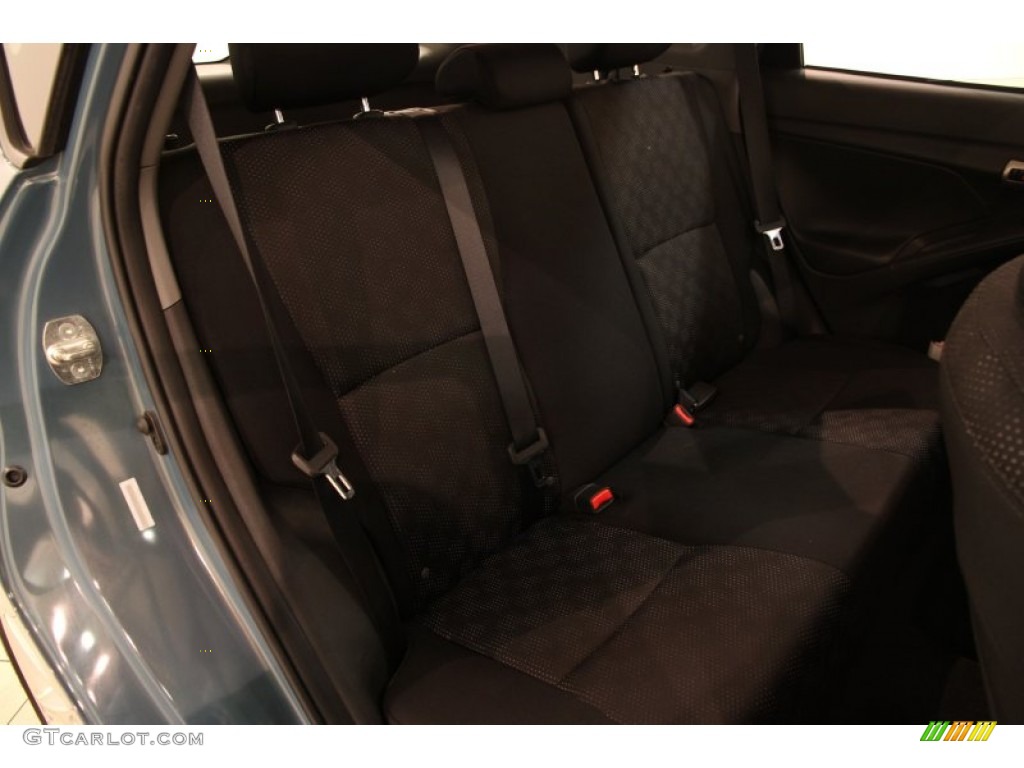 2009 Vibe 2.4 AWD - Mystic Blue Metallic / Ebony photo #11