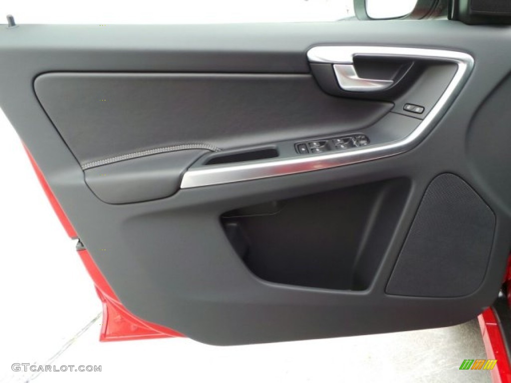 2015 Volvo XC60 T6 AWD R-Design R-Design Off Black Door Panel Photo #91877318