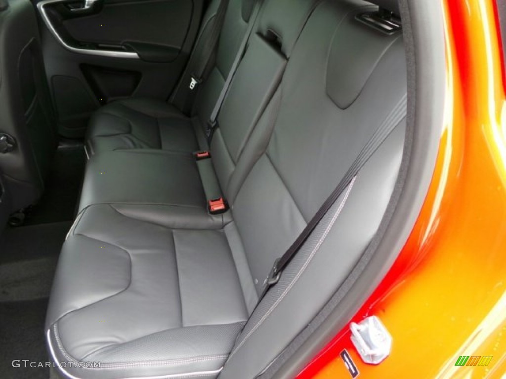 2015 Volvo XC60 T6 AWD R-Design Rear Seat Photo #91877639