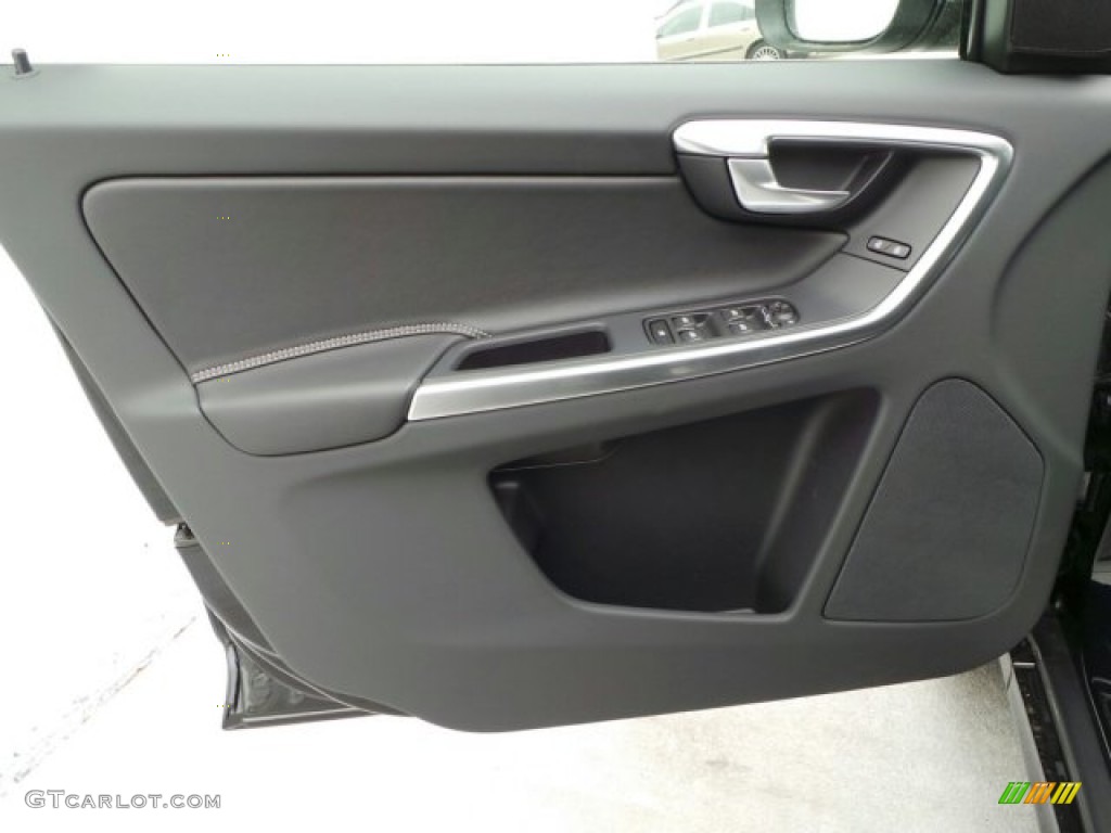 2015 Volvo XC60 T6 AWD R-Design R-Design Off Black Door Panel Photo #91878020