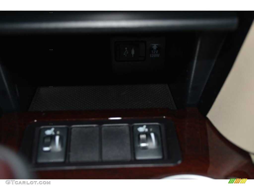 2014 Camry XLE V6 - Attitude Black Metallic / Ivory photo #16