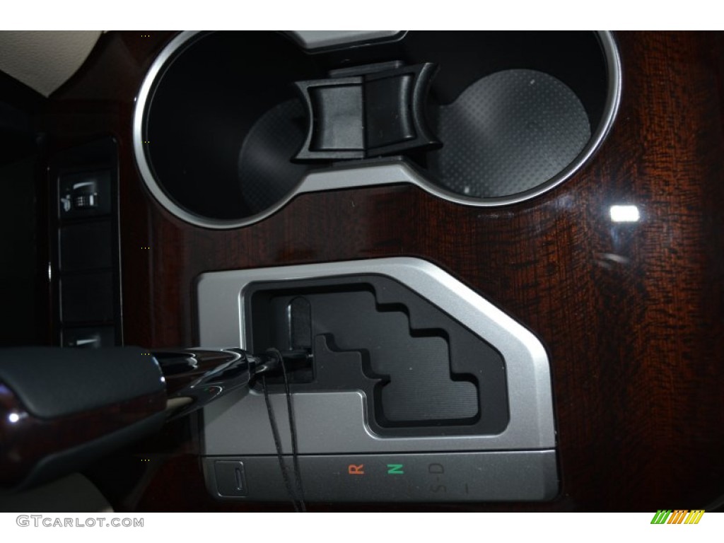 2014 Camry XLE V6 - Attitude Black Metallic / Ivory photo #18