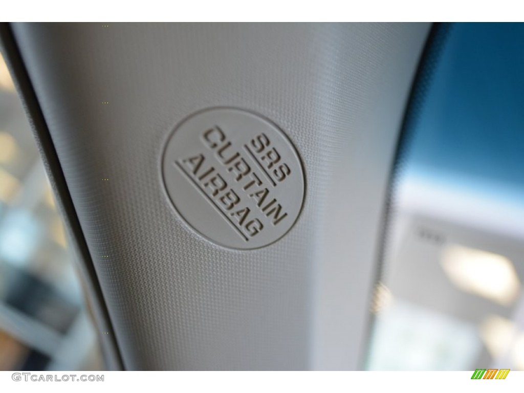 2014 Camry XLE V6 - Attitude Black Metallic / Ivory photo #25