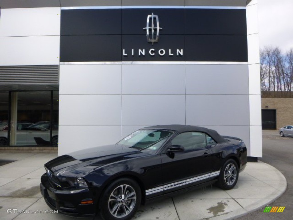 Black Ford Mustang