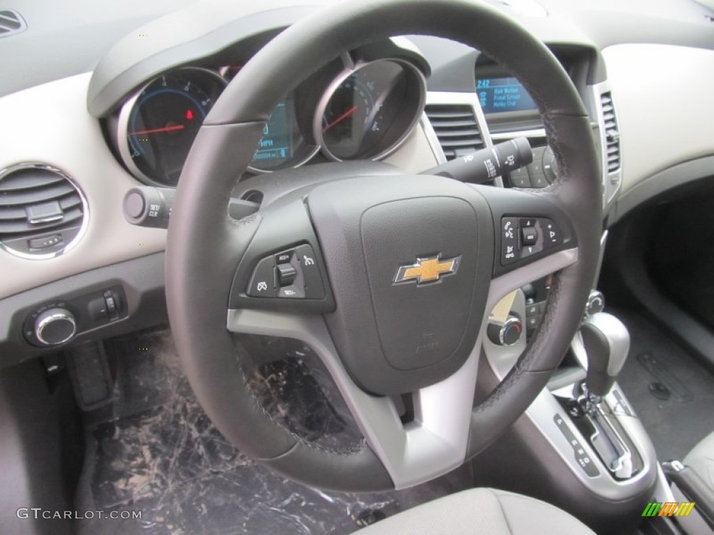 2014 Cruze LT - Black Granite Metallic / Medium Titanium photo #13