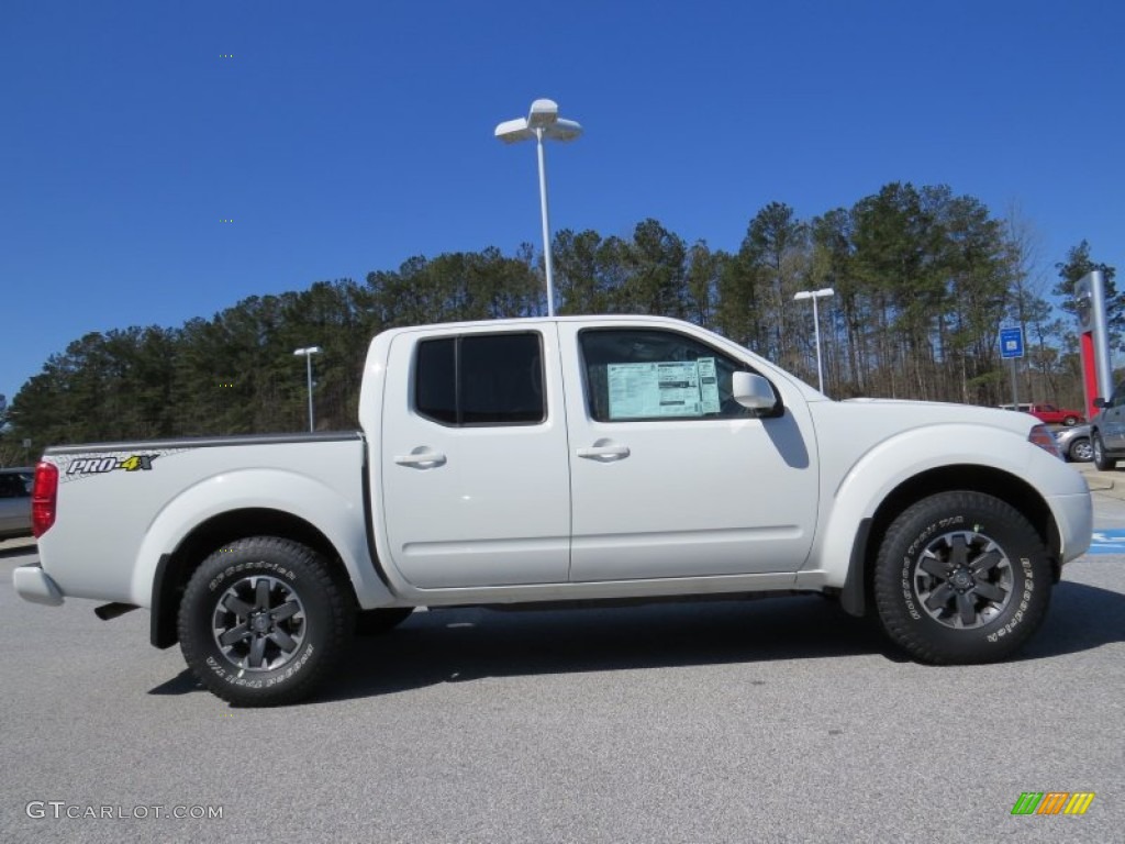 Glacier White 2014 Nissan Frontier Pro-4X Crew Cab 4x4 Exterior Photo #91889672
