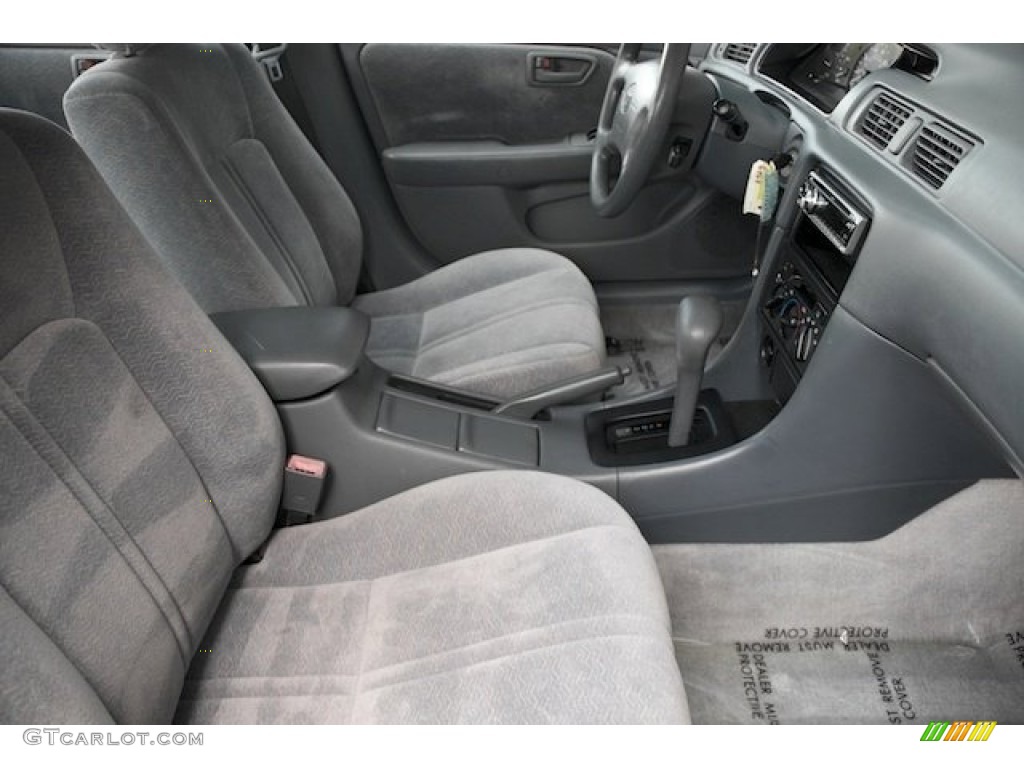 Gray Interior 1997 Toyota Camry LE Photo #91894252
