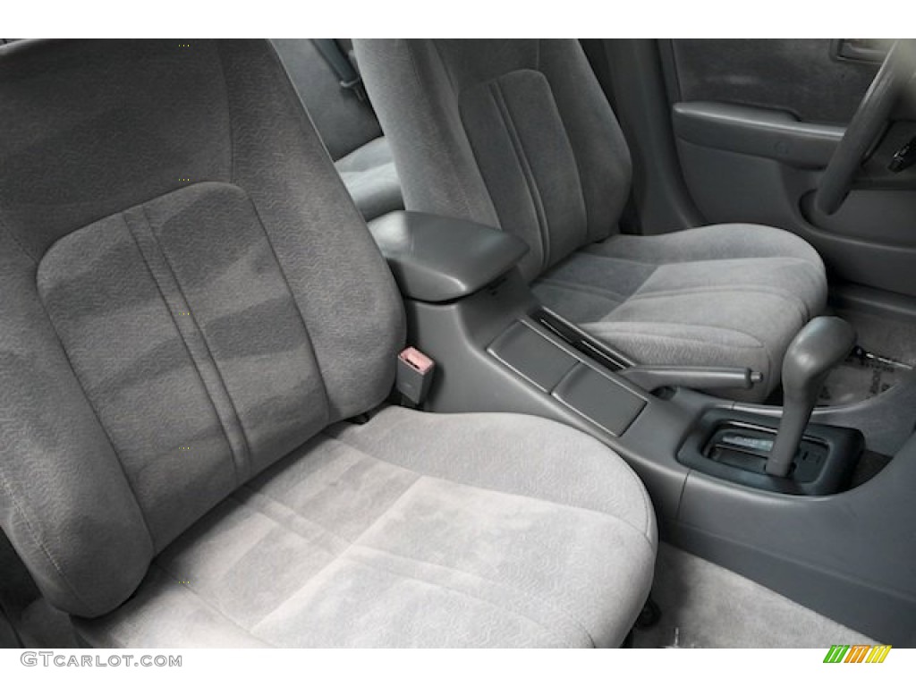 1997 Toyota Camry LE Front Seat Photo #91894292
