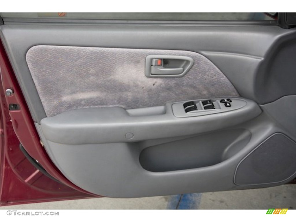1997 Toyota Camry LE Gray Door Panel Photo #91894324