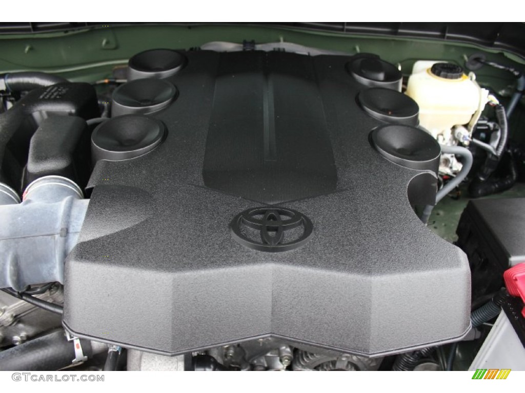 2011 Toyota FJ Cruiser Standard FJ Cruiser Model Engine Photos