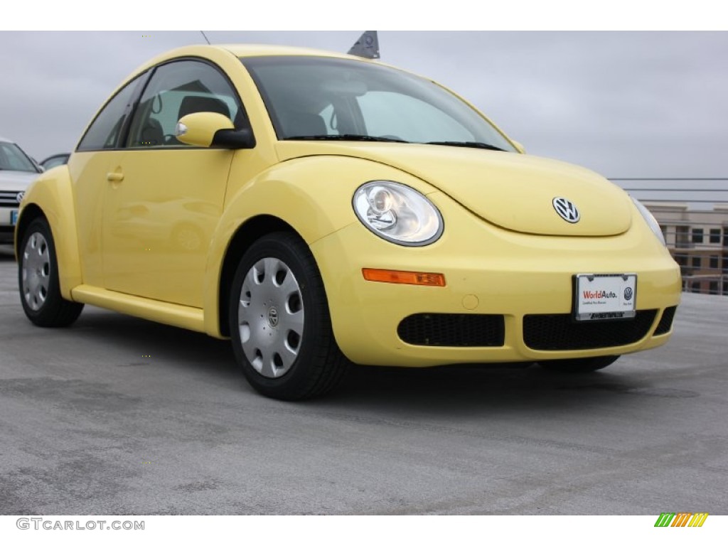 2010 New Beetle 2.5 Coupe - Sunflower Yellow / Black photo #1