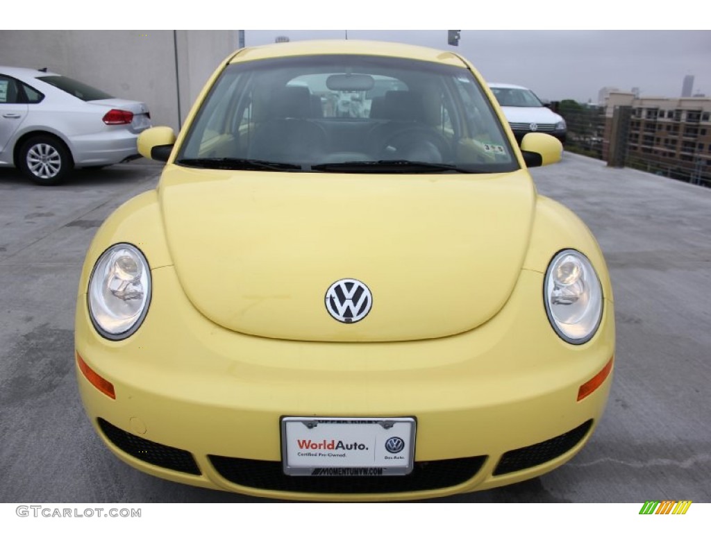 2010 New Beetle 2.5 Coupe - Sunflower Yellow / Black photo #2