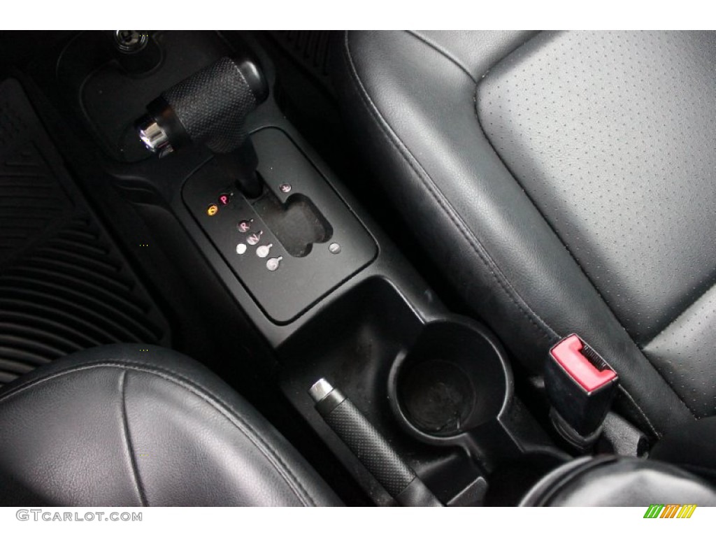 2010 New Beetle 2.5 Coupe - Sunflower Yellow / Black photo #14
