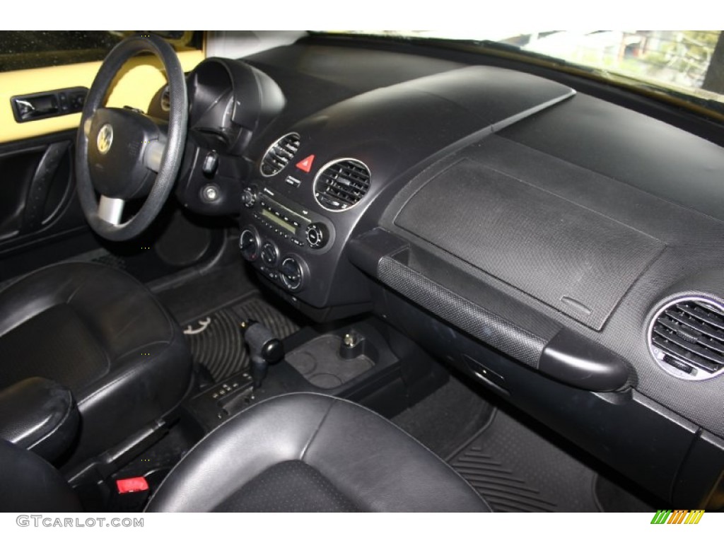 2010 New Beetle 2.5 Coupe - Sunflower Yellow / Black photo #27