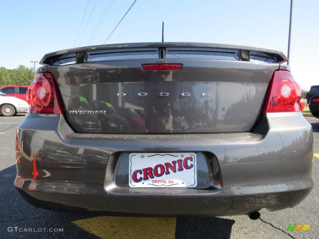 2014 Avenger SE - Granite Crystal Metallic / Black photo #6