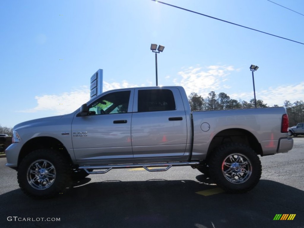 2014 1500 Express Crew Cab 4x4 - Bright Silver Metallic / Black/Diesel Gray photo #4