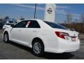 2014 Super White Toyota Camry LE  photo #24