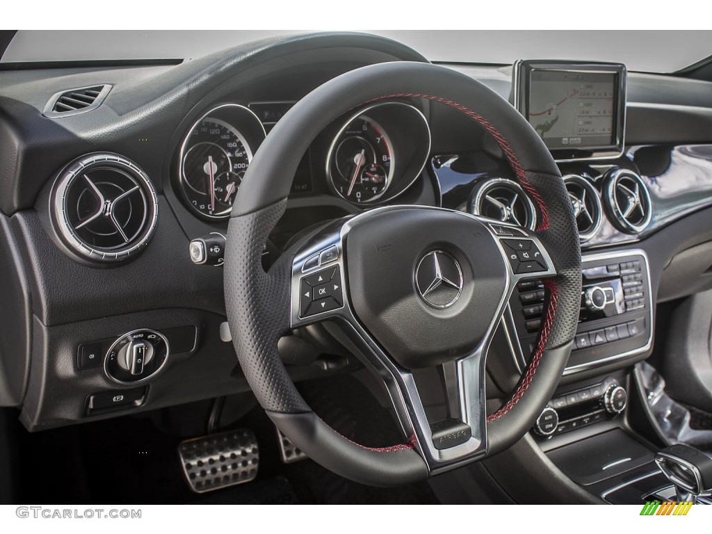 2014 Mercedes-Benz CLA 45 AMG Steering Wheel Photos