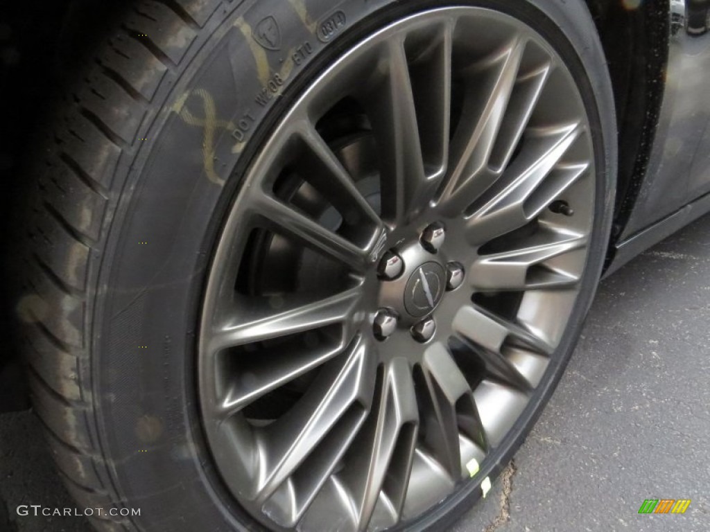 2014 Chrysler 300 John Varvatos Limited Edition AWD Wheel Photo #91905067