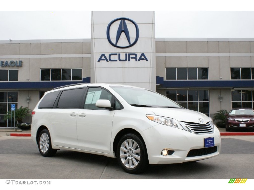 2012 Sienna XLE AWD - Super White / Light Gray photo #1