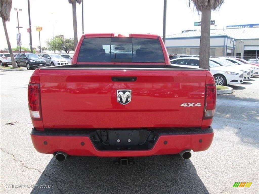 2012 Ram 1500 Sport Crew Cab 4x4 - Flame Red / Dark Slate Gray photo #7