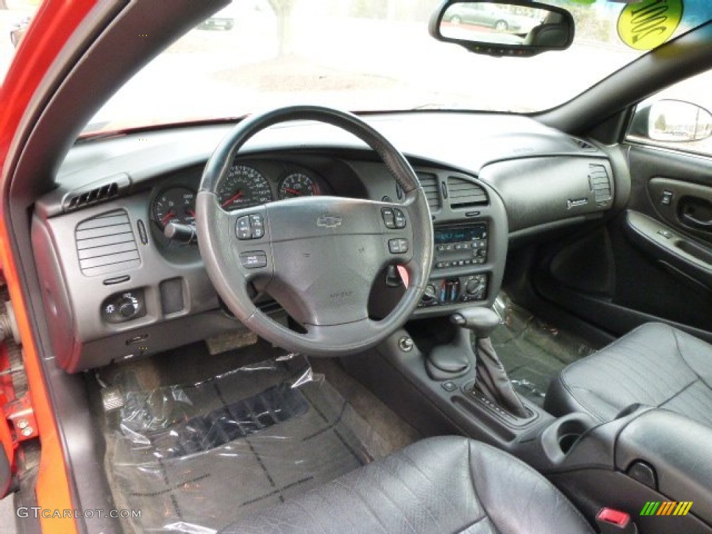 Ebony Black Interior 2001 Chevrolet Monte Carlo LS Photo #91923478