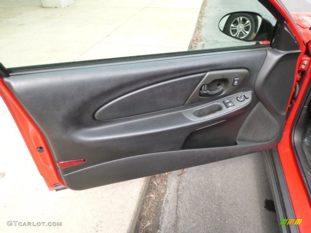 2001 Chevrolet Monte Carlo LS Door Panel Photos