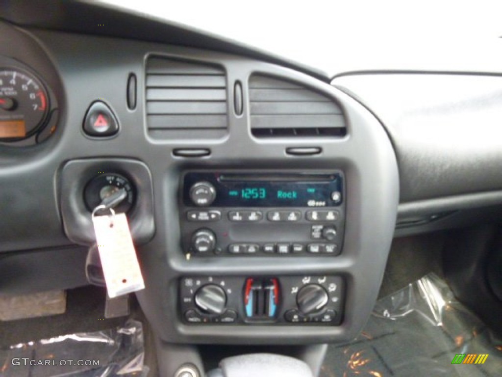 2001 Monte Carlo LS - Torch Red / Ebony Black photo #16